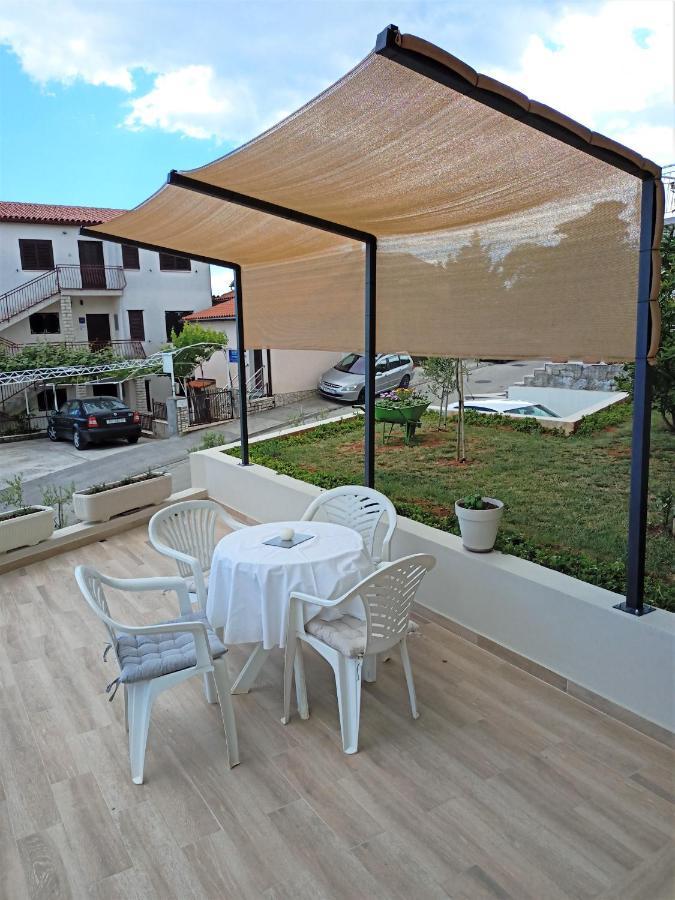 Cozy Apartment In The City Center Pula Bagian luar foto
